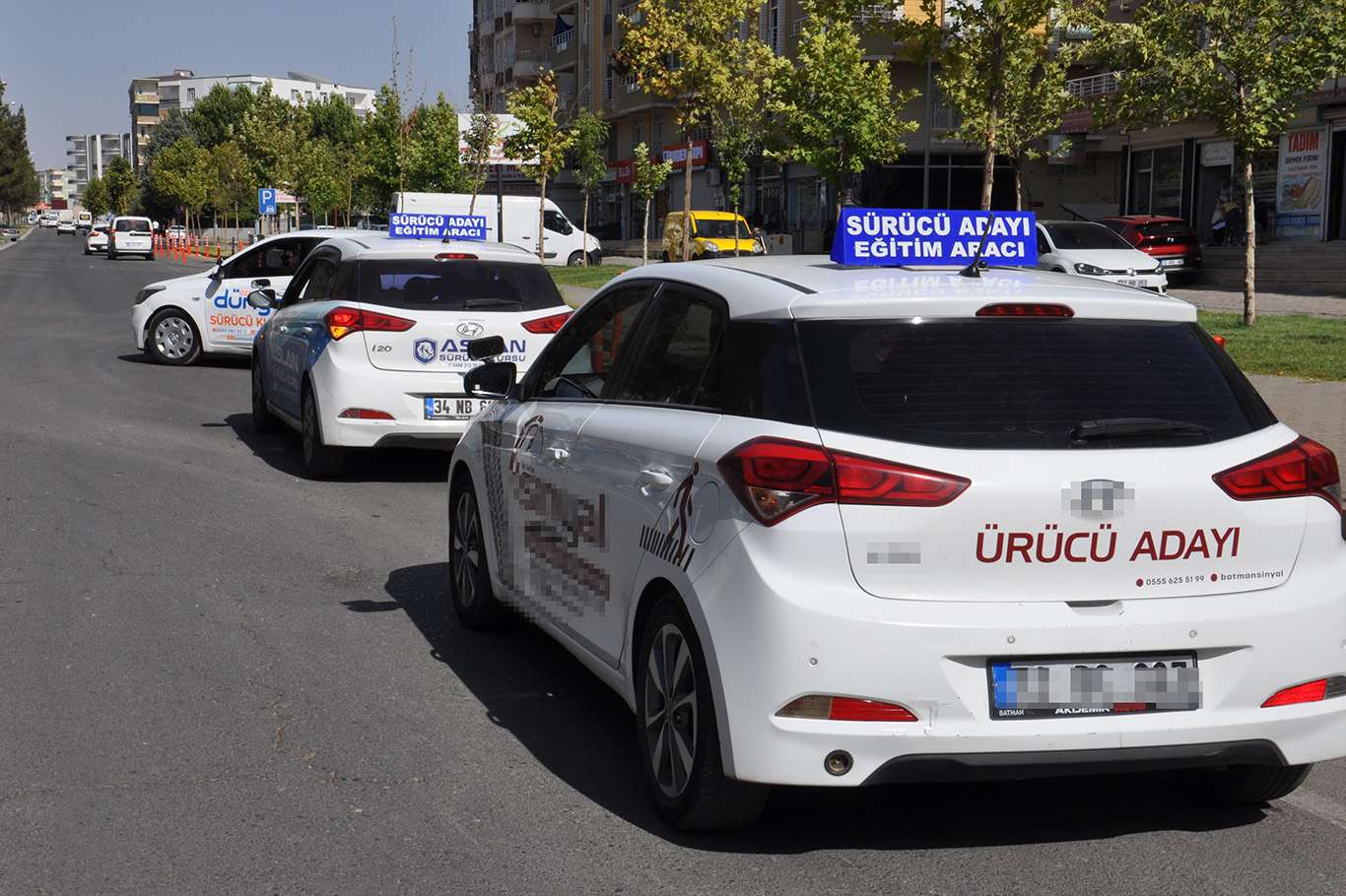 Sürücü kursları: Ehliyet fiyatlarındaki artış halkı zorda bıraktı Sürücü kursları: Ehliyet fiyatlarındaki artış halkı zorda bıraktı